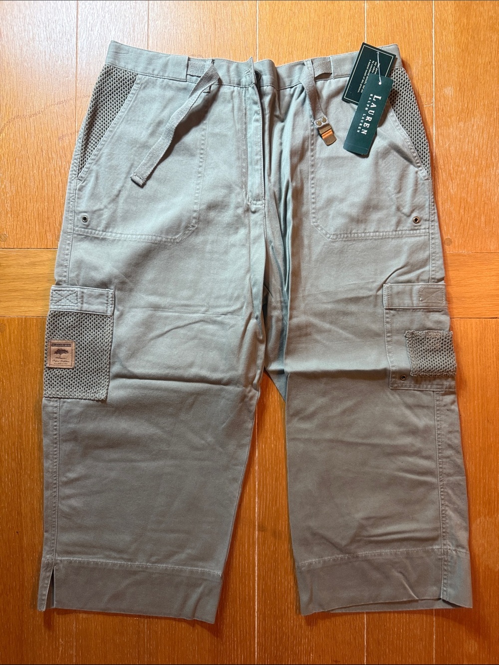 Women’s Lauren Ralph Lauren  Sage Green Cargo 3/4 Pants with Mesh Accents